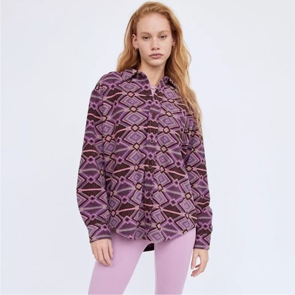 Aritzia TNA Polar Fleece Flannel Sweater - Picture 1 of 10